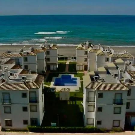M&c Laguna Beach Frente Al Mar Apartament *