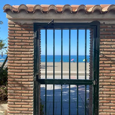 M&c Laguna Beach Frente Al Mar Torrox